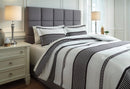 Masako Signature Design by Ashley Comforter Set Queen image